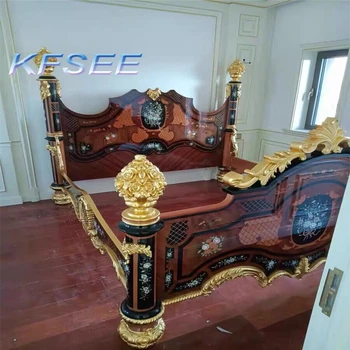 Кровать в спальне Castle Prince Kfsee