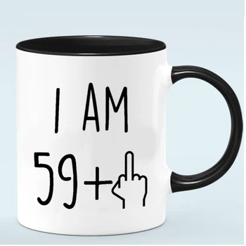Подарочная кофейная кружка на 60 лет, мне 59+, Розовая, черная, белая Керамическая Чашка для молока на день рождения мужа, жены, друзей